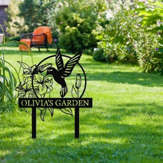 custom garden sign with hummingbird